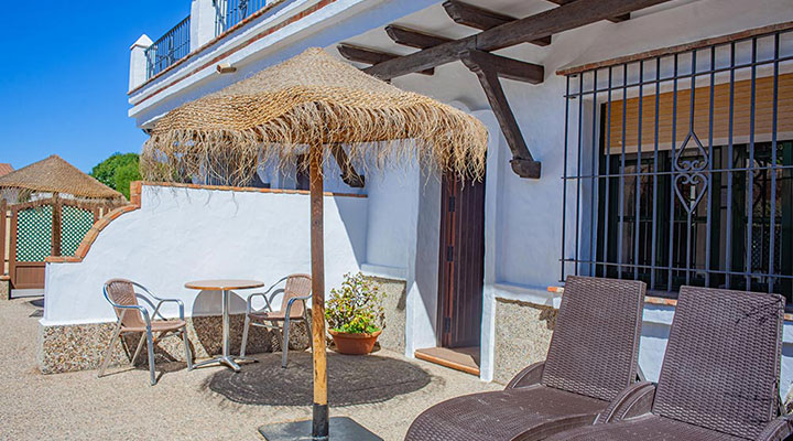 Apartamento Planta Baja con Terraza - Apartamentos El Roqueo